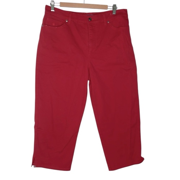 NWT Gloria Vanderbilt Amanda Capri Stretch Red Denim Jeans - Picture 4 of 11